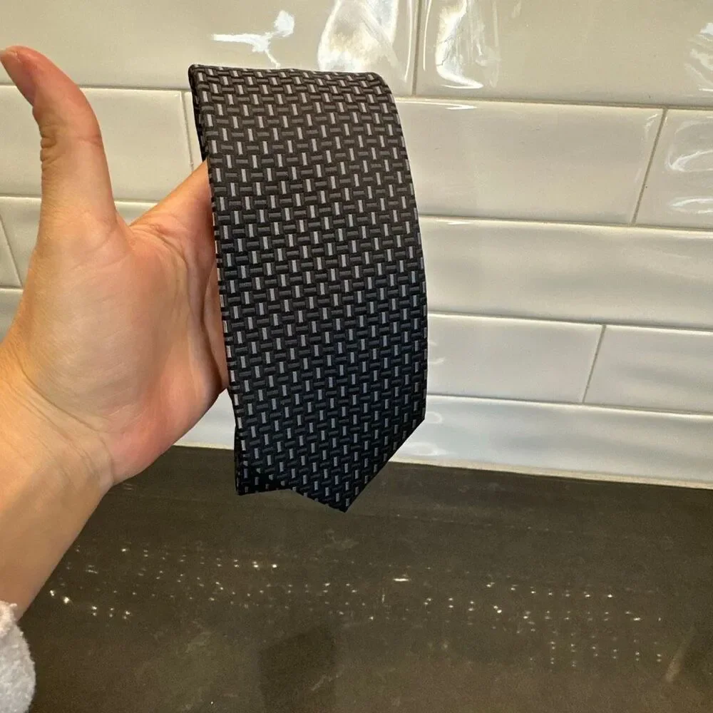 Perry Ellis Portfolio Men’s Tie-NWT